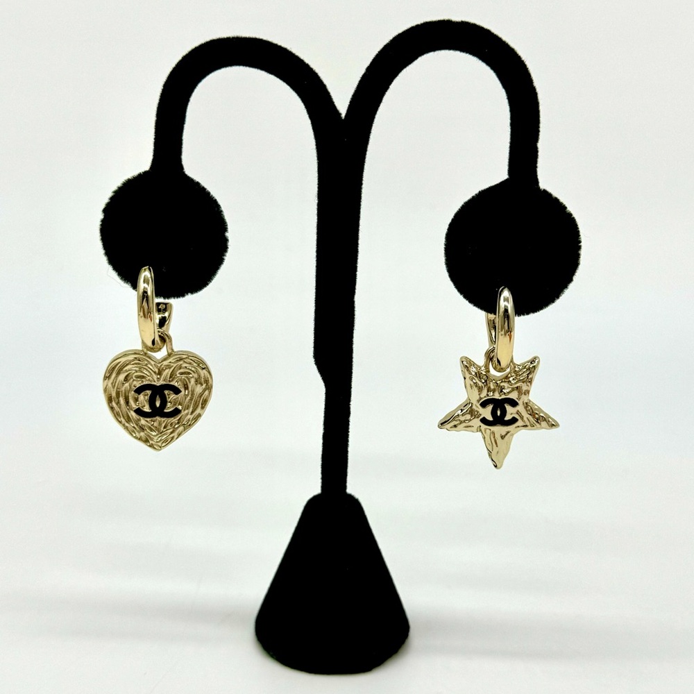 CHANEL CC Star Heart Dangle Pierced Earrings 18k Gold Plated AUTHENTIC